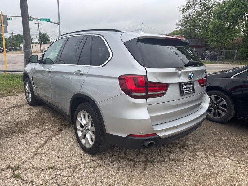 BMW X5 Vehicle Image 04