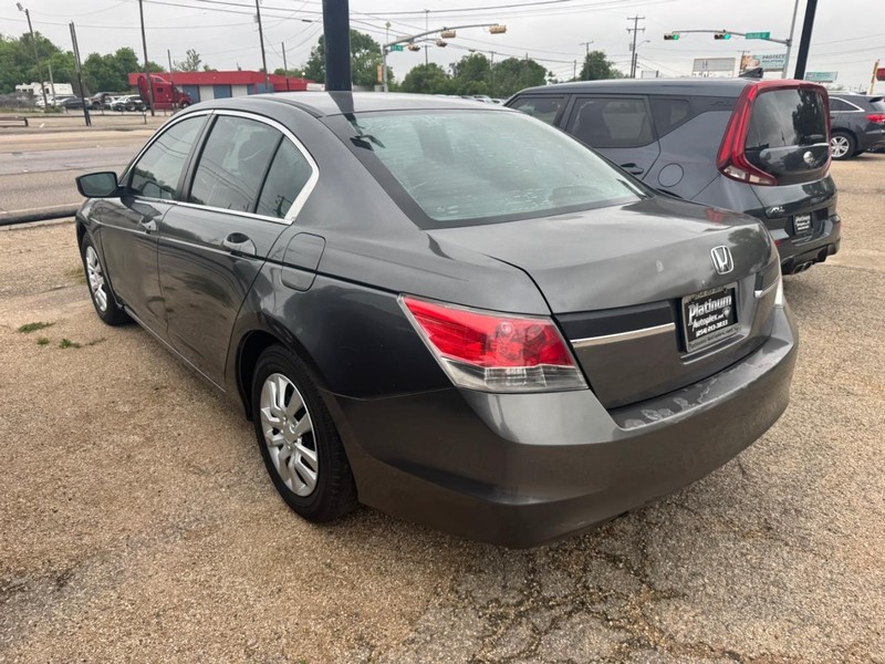 Honda Accord Sedan Vehicle Image 04