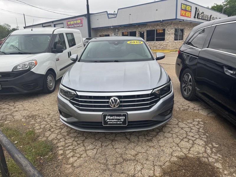 Volkswagen Jetta Vehicle Image 02