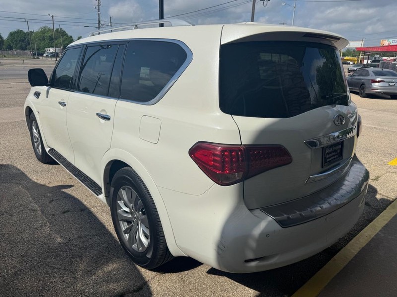 INFINITI QX80 Vehicle Image 07