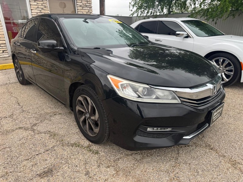 Honda Accord Sedan Vehicle Image 03