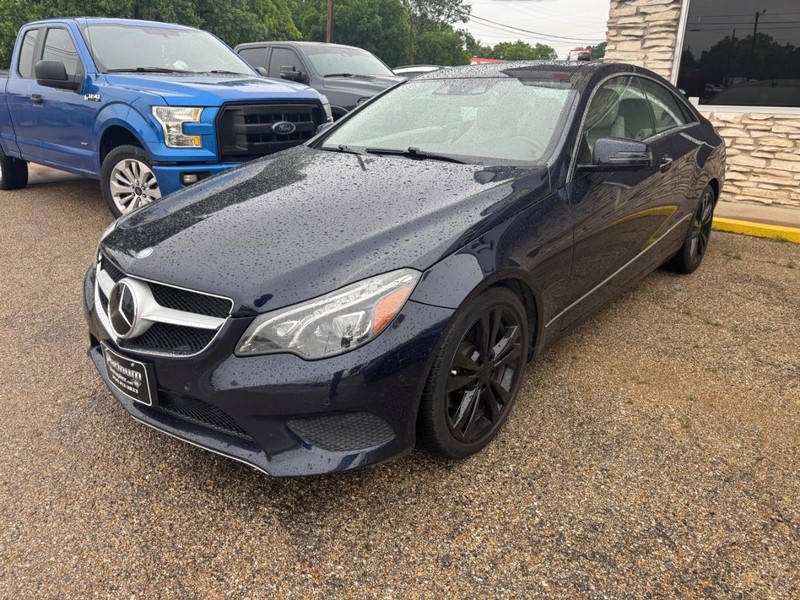 Mercedes-Benz E-Class Vehicle Image 03