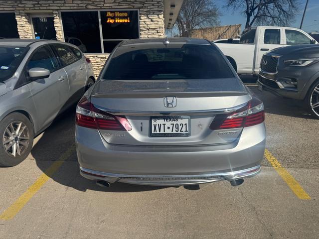 Honda Accord Sedan Vehicle Image 05