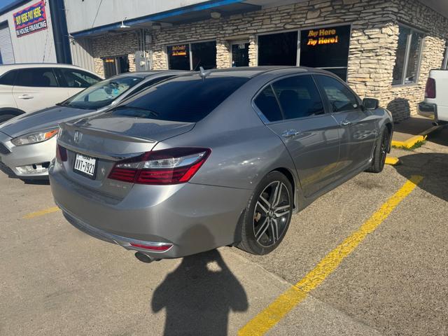 Honda Accord Sedan Vehicle Image 06