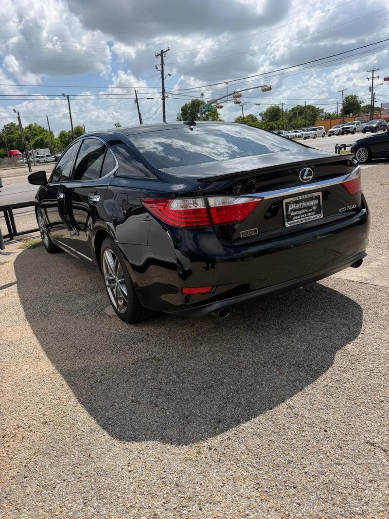 Lexus ES 350 Vehicle Image 04