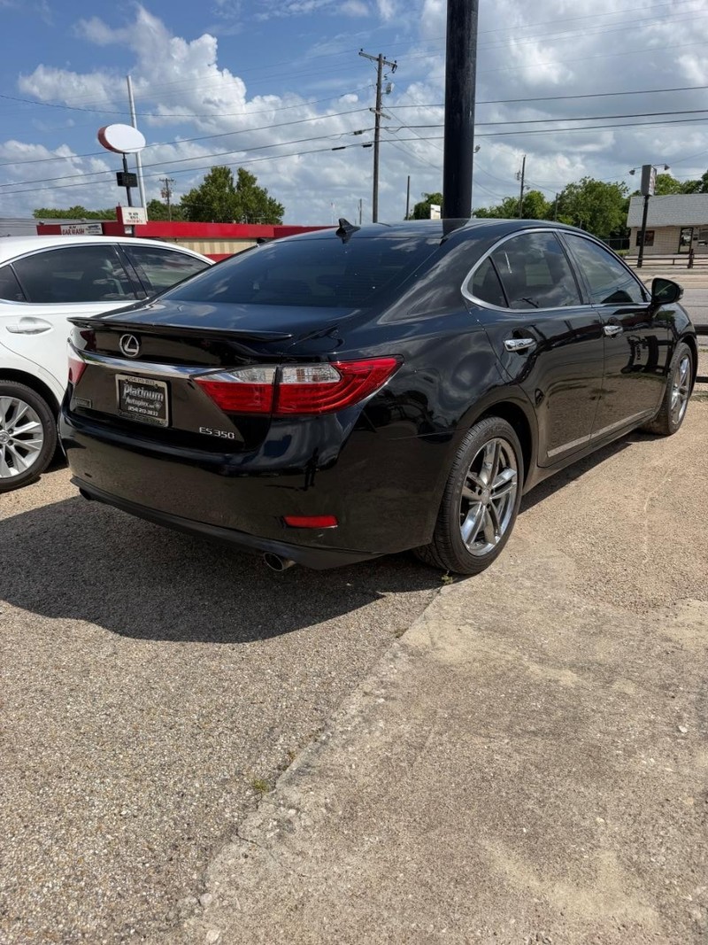 Lexus ES 350 Vehicle Image 05