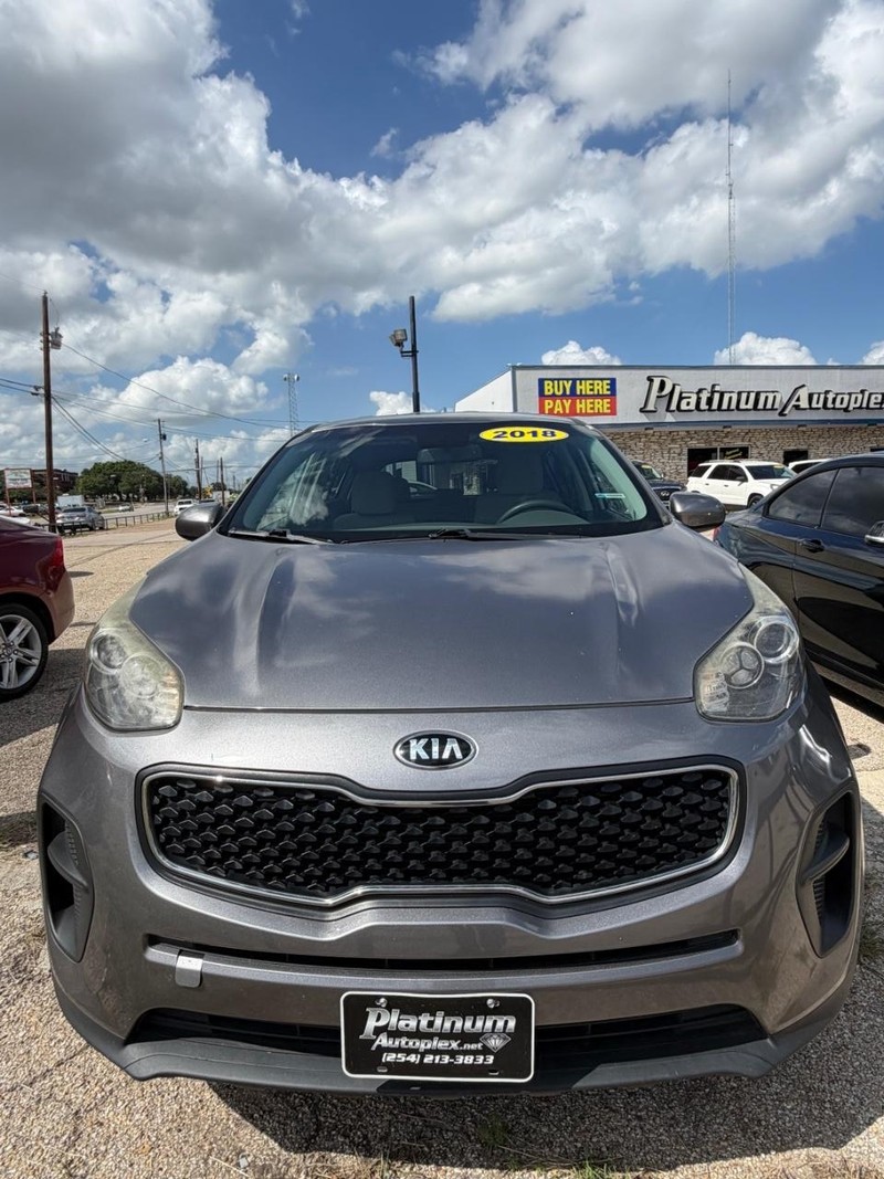 Kia Sportage Vehicle Image 02