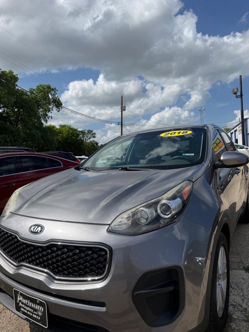 Kia Sportage Vehicle Image 03