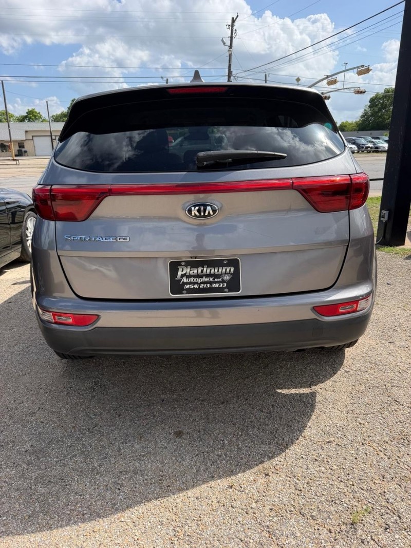 Kia Sportage Vehicle Image 06