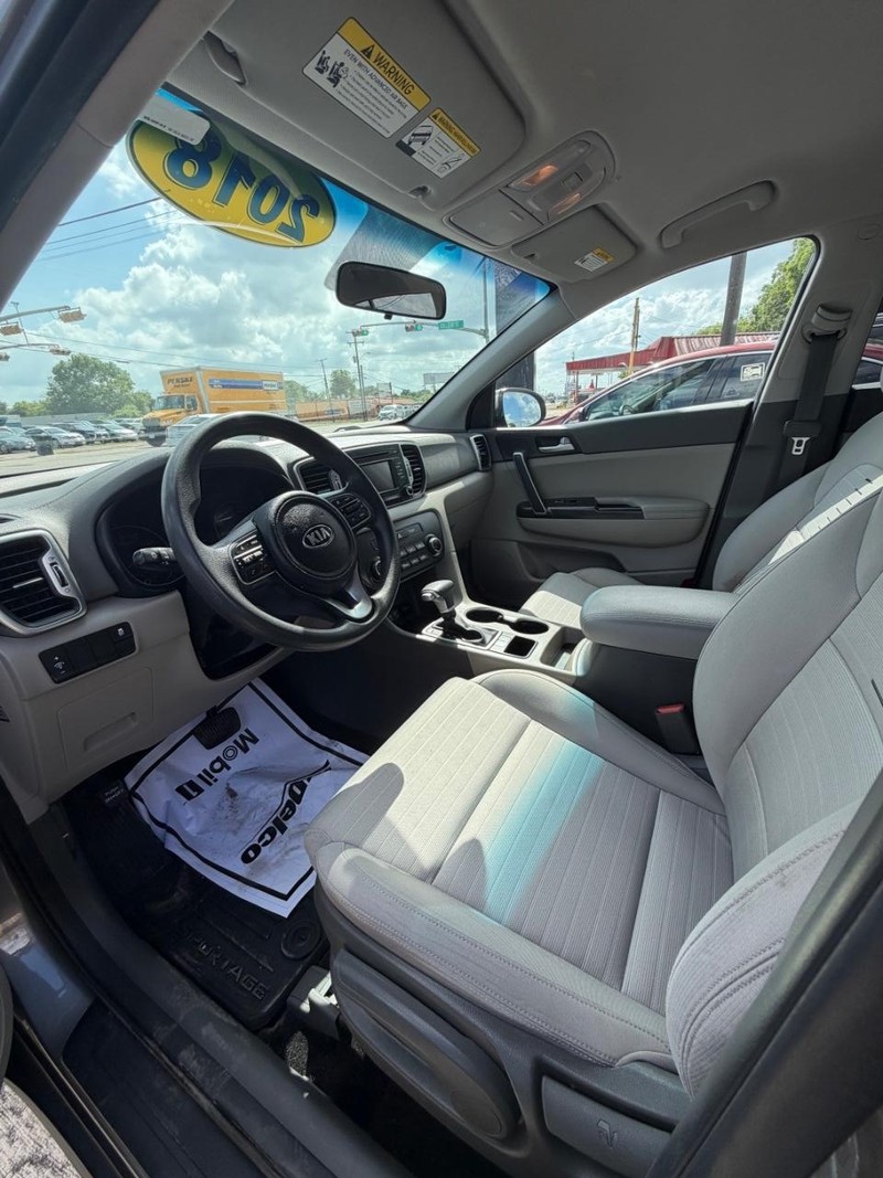 Kia Sportage Vehicle Image 07