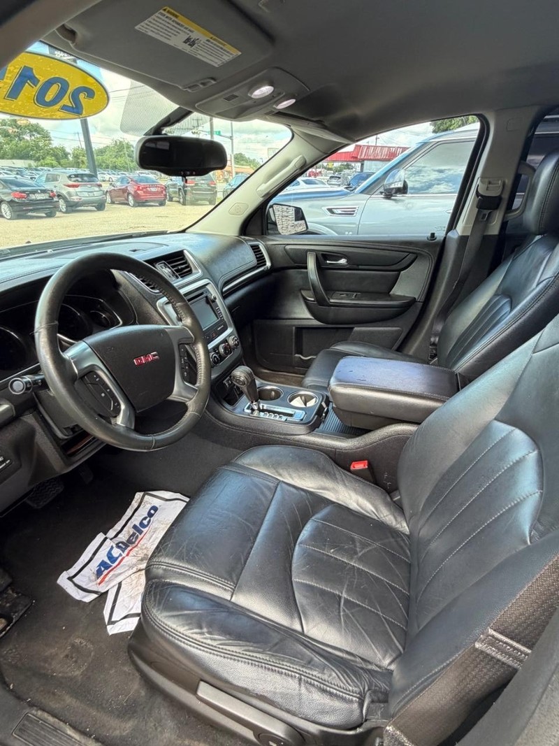 GMC Acadia Vehicle Image 07