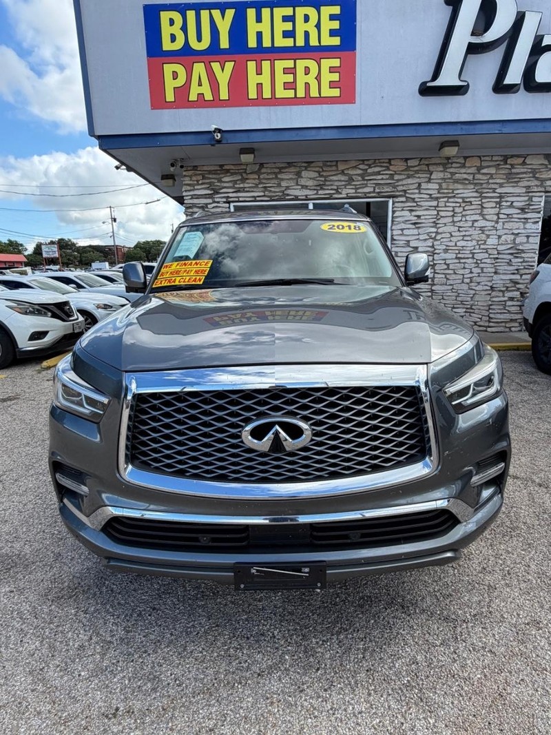INFINITI QX80 Vehicle Image 02