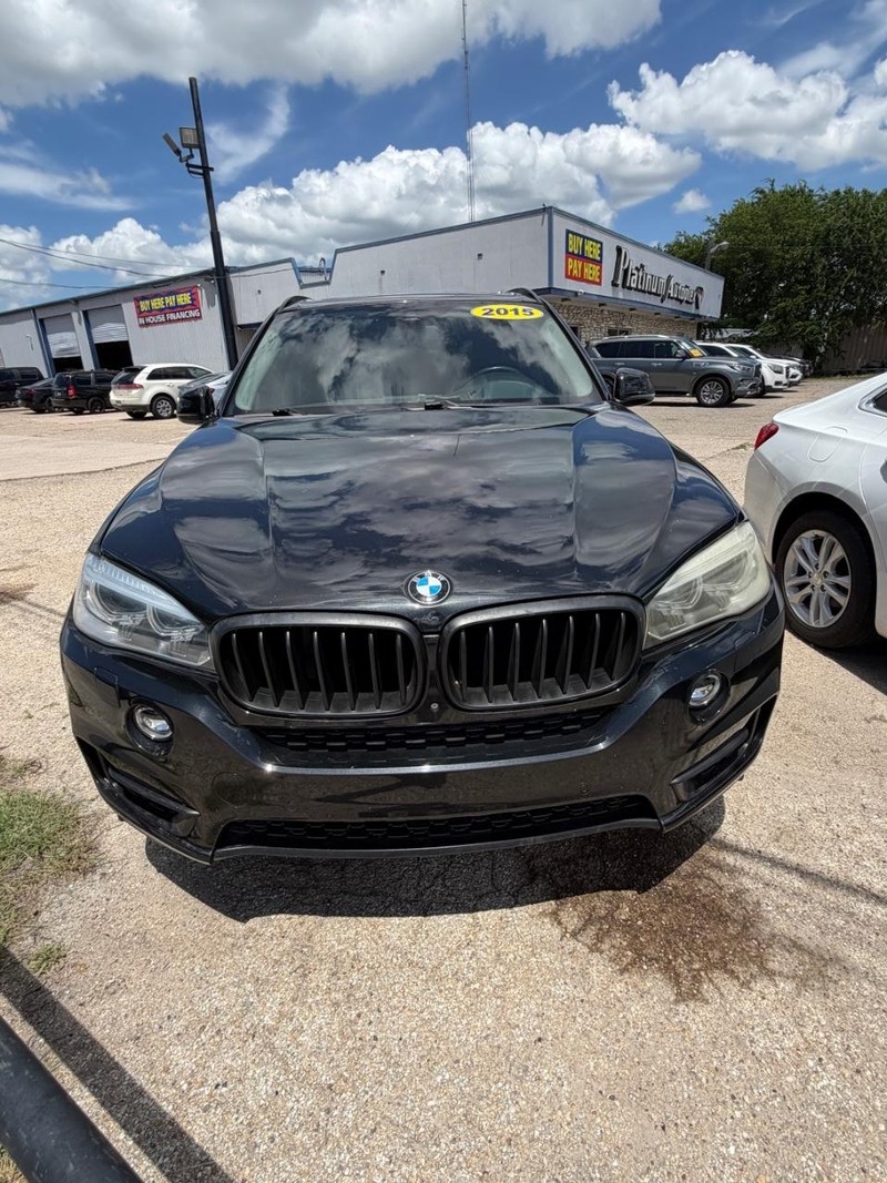 BMW X5 Vehicle Image 02