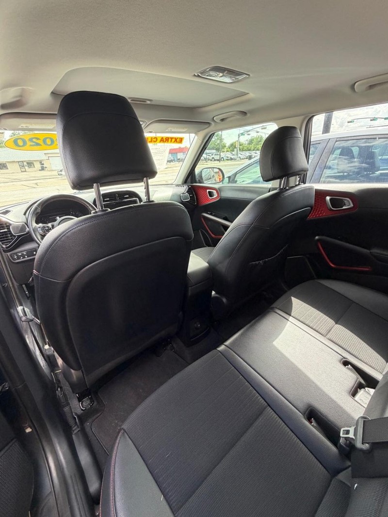Kia Soul Vehicle Image 09