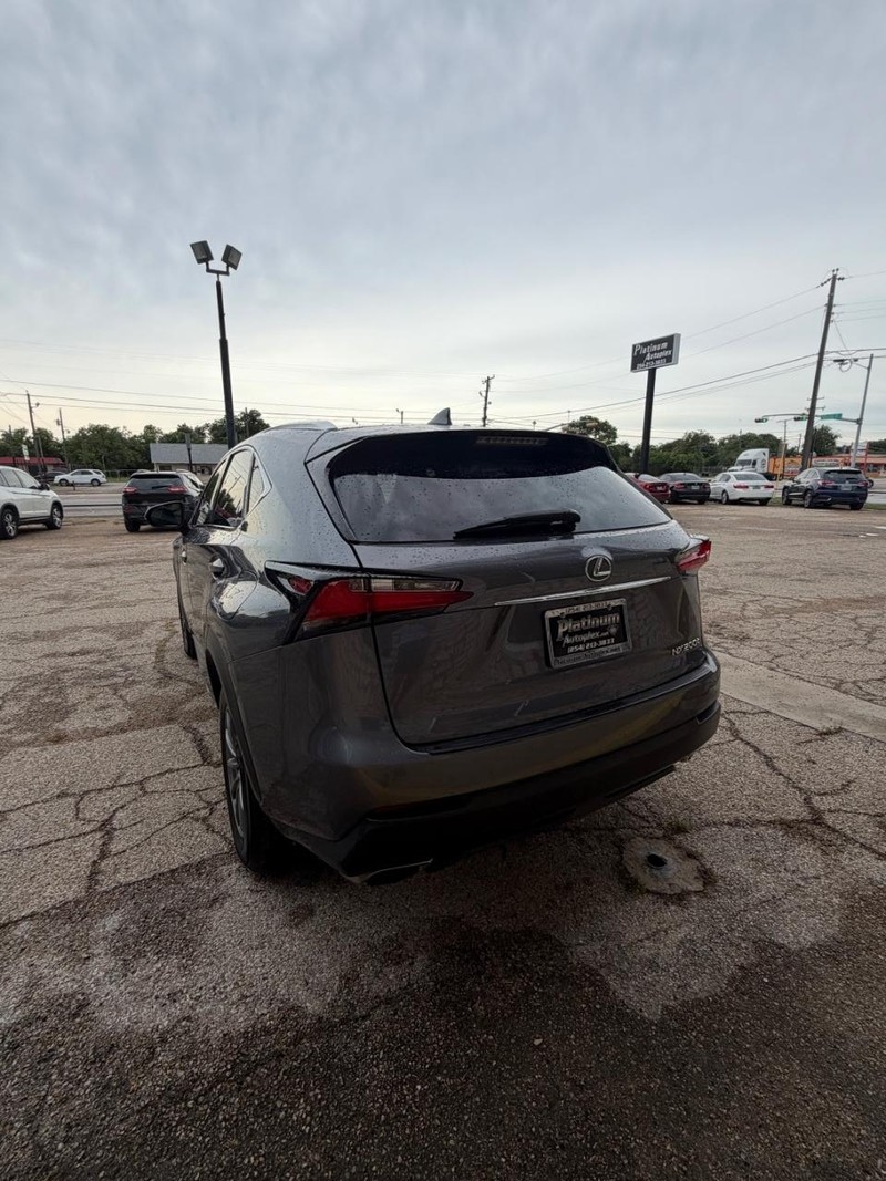Lexus NX 200t Vehicle Image 05