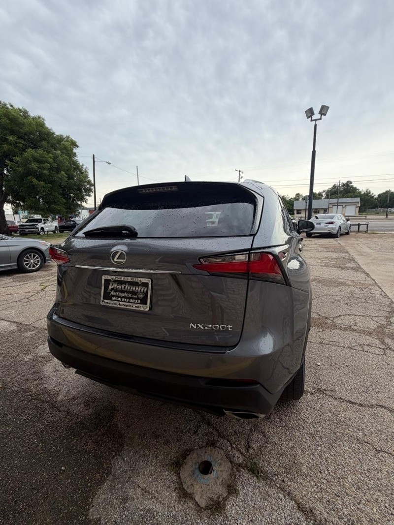 Lexus NX 200t Vehicle Image 07