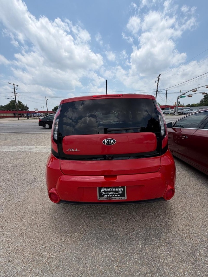 Kia Soul Vehicle Image 05