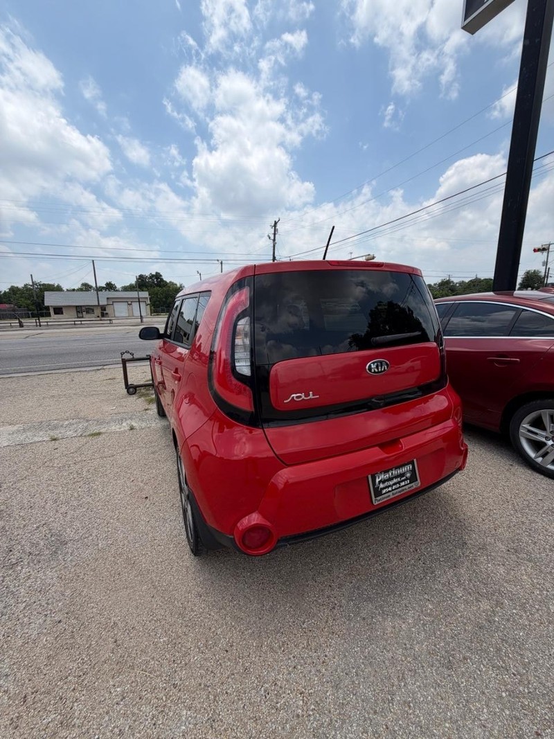 Kia Soul Vehicle Image 06