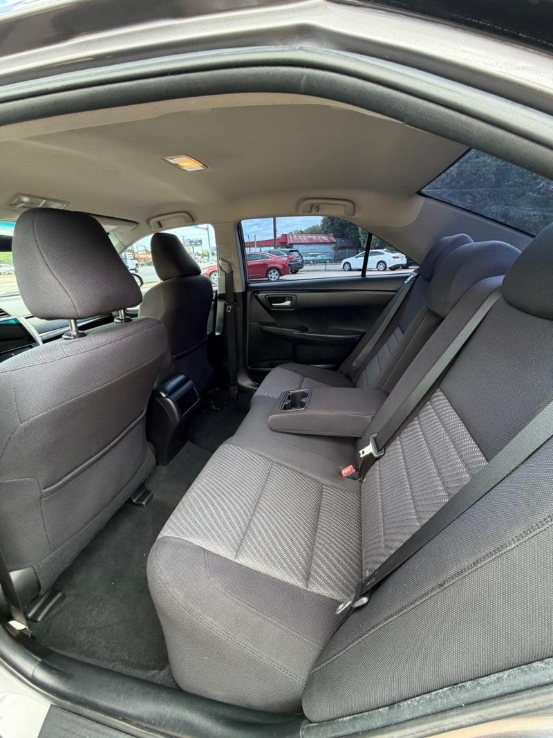Toyota Camry Vehicle Image 08