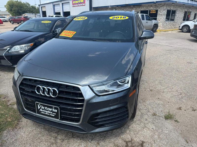 Audi Q3 Vehicle Image 02