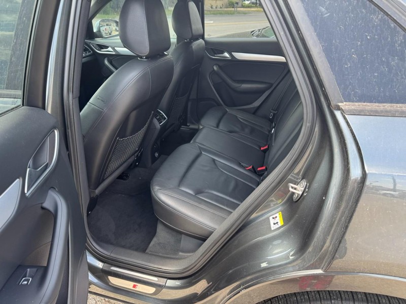 Audi Q3 Vehicle Image 04