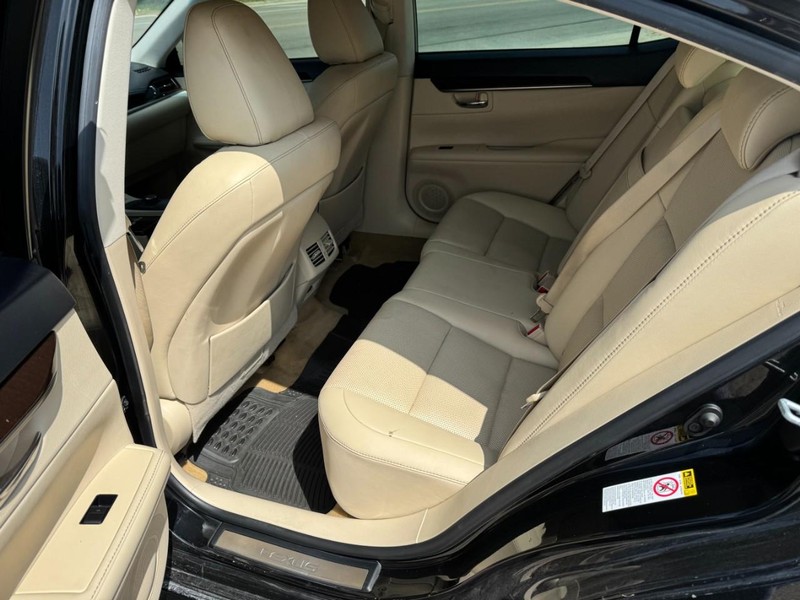 Lexus ES 350 Vehicle Image 04