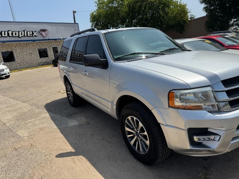 Ford Expedition Vehicle Image 02
