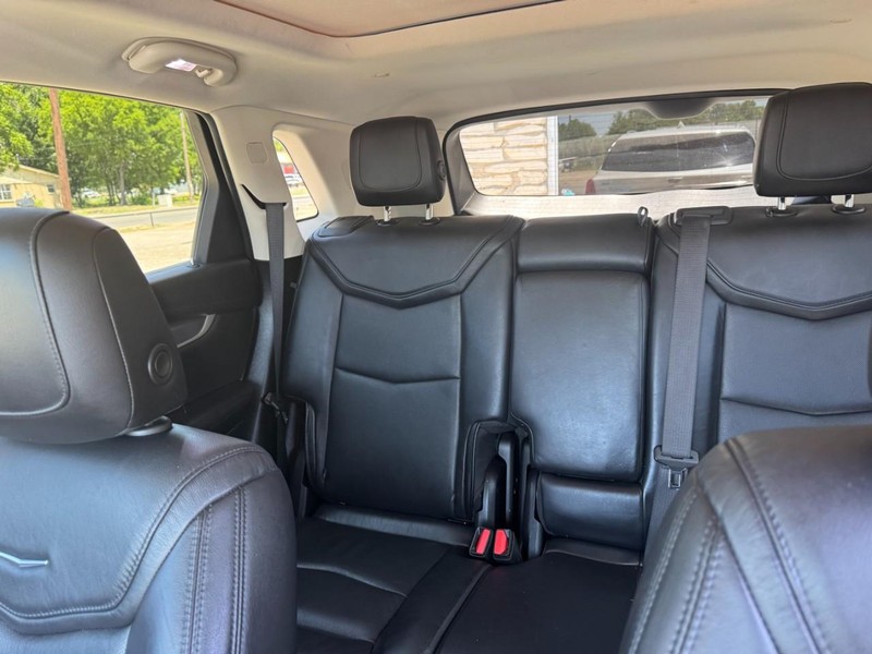 Cadillac XT5 Vehicle Image 05