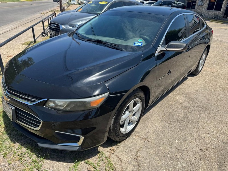 Chevrolet Malibu Vehicle Image 02