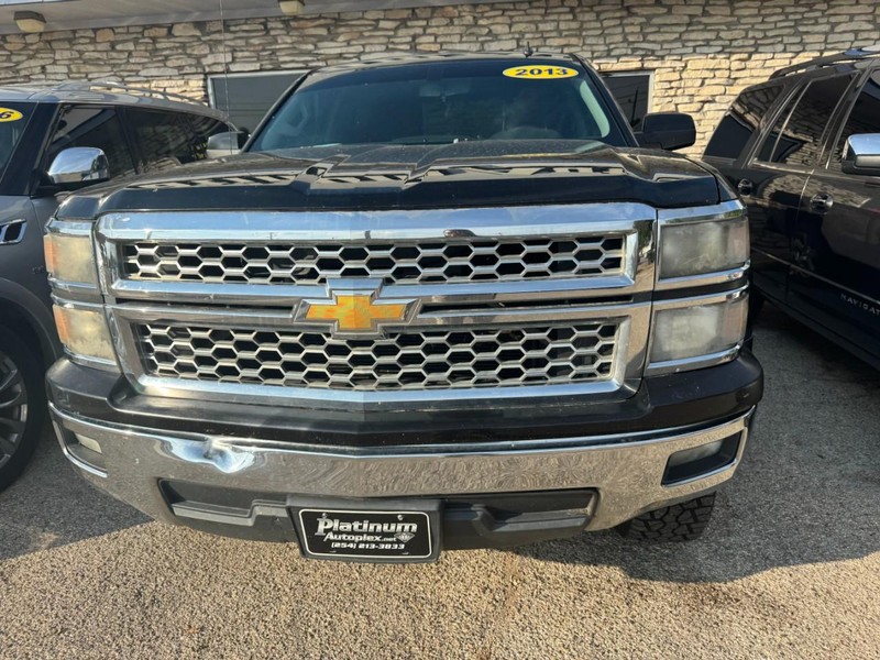 Chevrolet Silverado 1500 Vehicle Full-screen Gallery Image 02