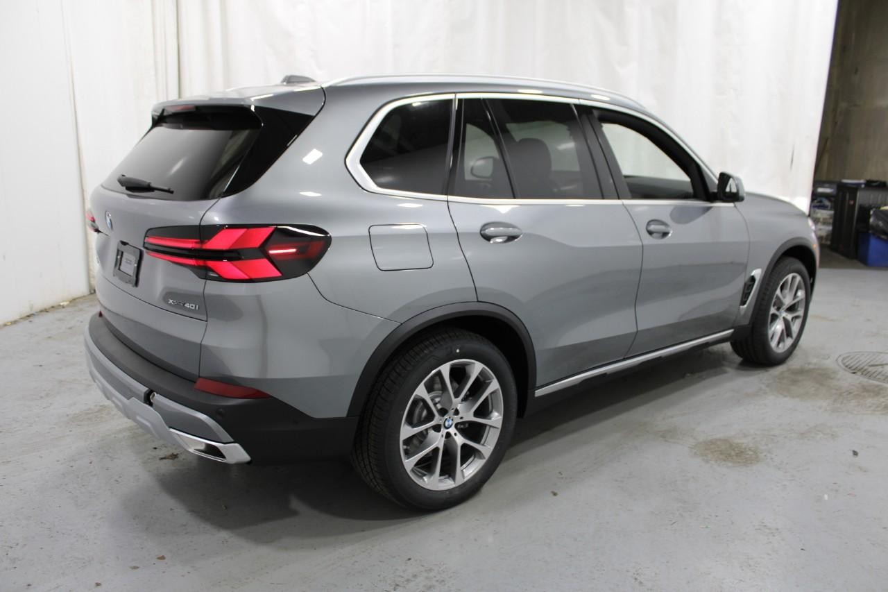 BMW X5 Vehicle Full-screen Gallery Image 4