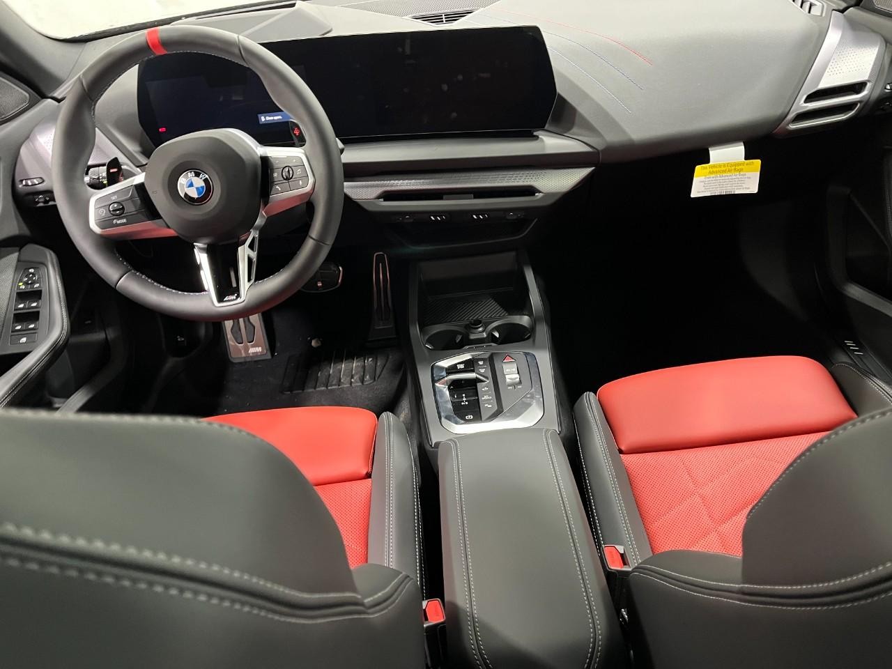 BMW 2 Series Vehicle Full-screen Gallery Image 14