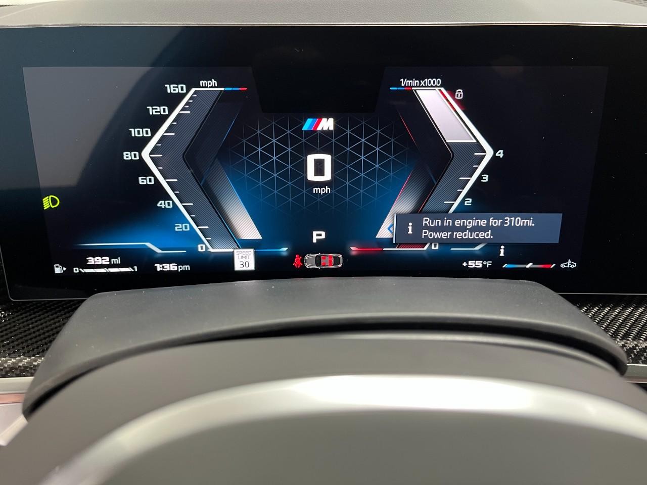 BMW X6 Vehicle Full-screen Gallery Image 24