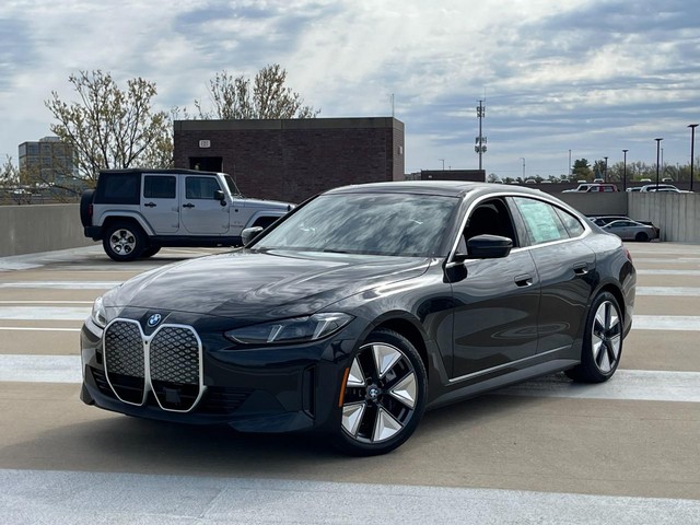 Creve Coeur MO 2025 BMW i4 more details - bmw i4