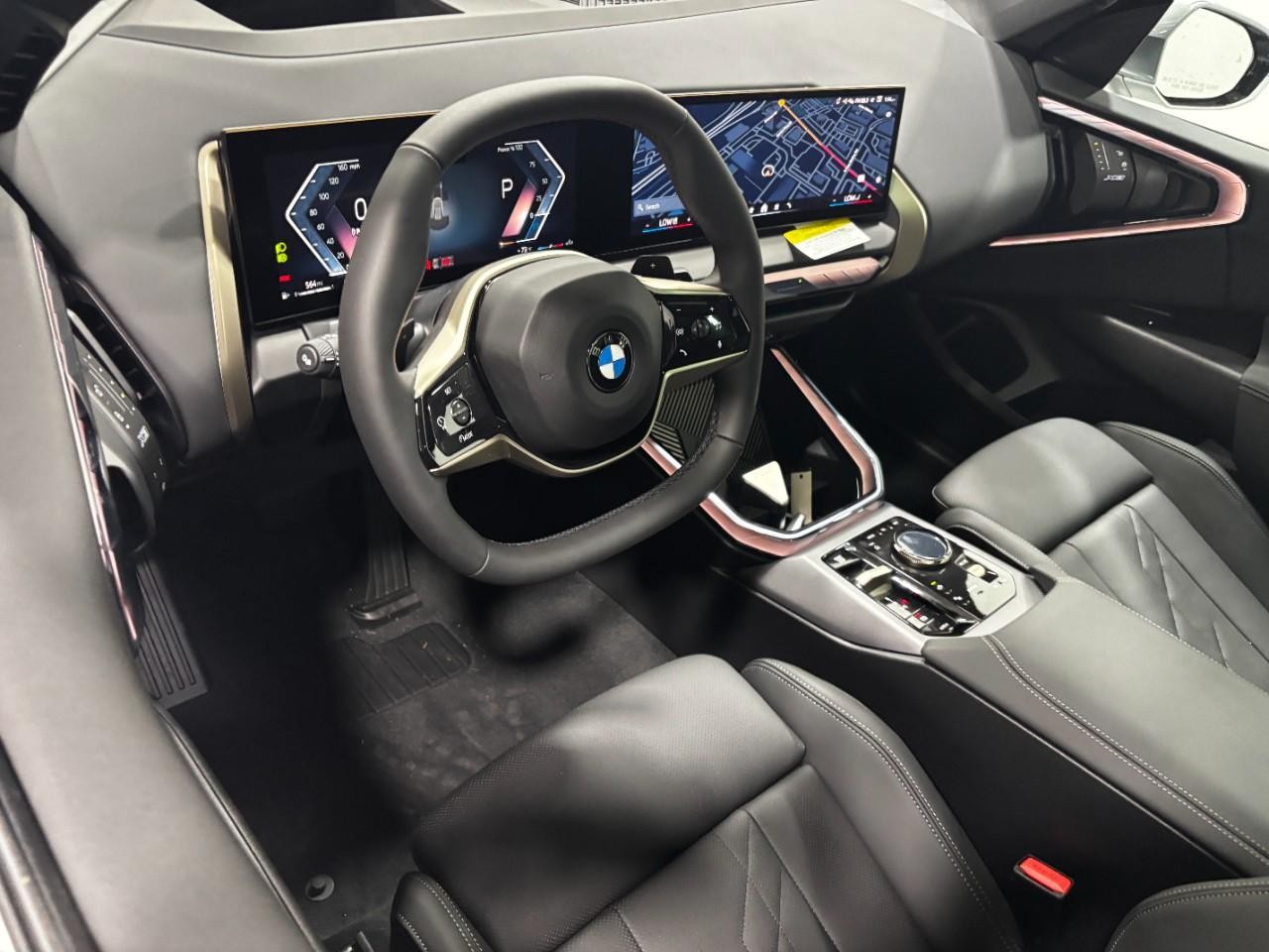 BMW X3 Vehicle Full-screen Gallery Image 20