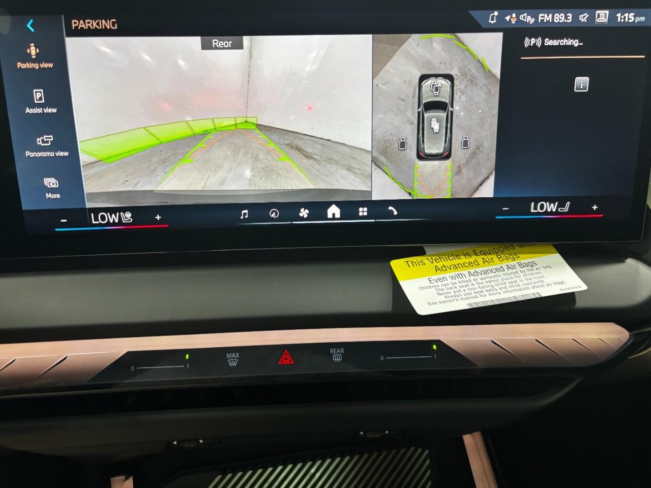 BMW X3 Vehicle Full-screen Gallery Image 26