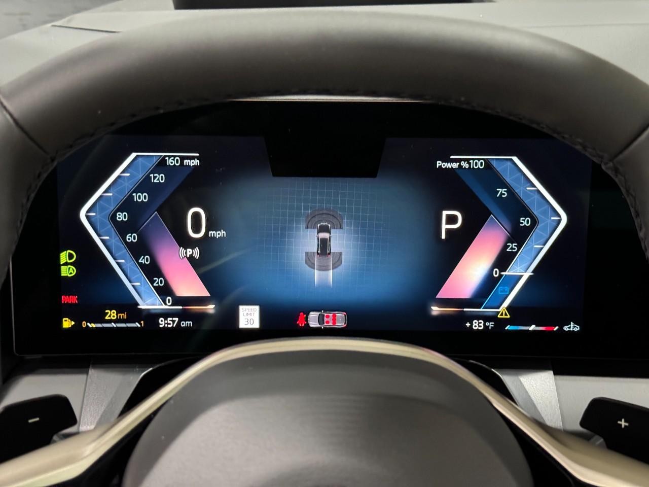 BMW X3 Vehicle Full-screen Gallery Image 31