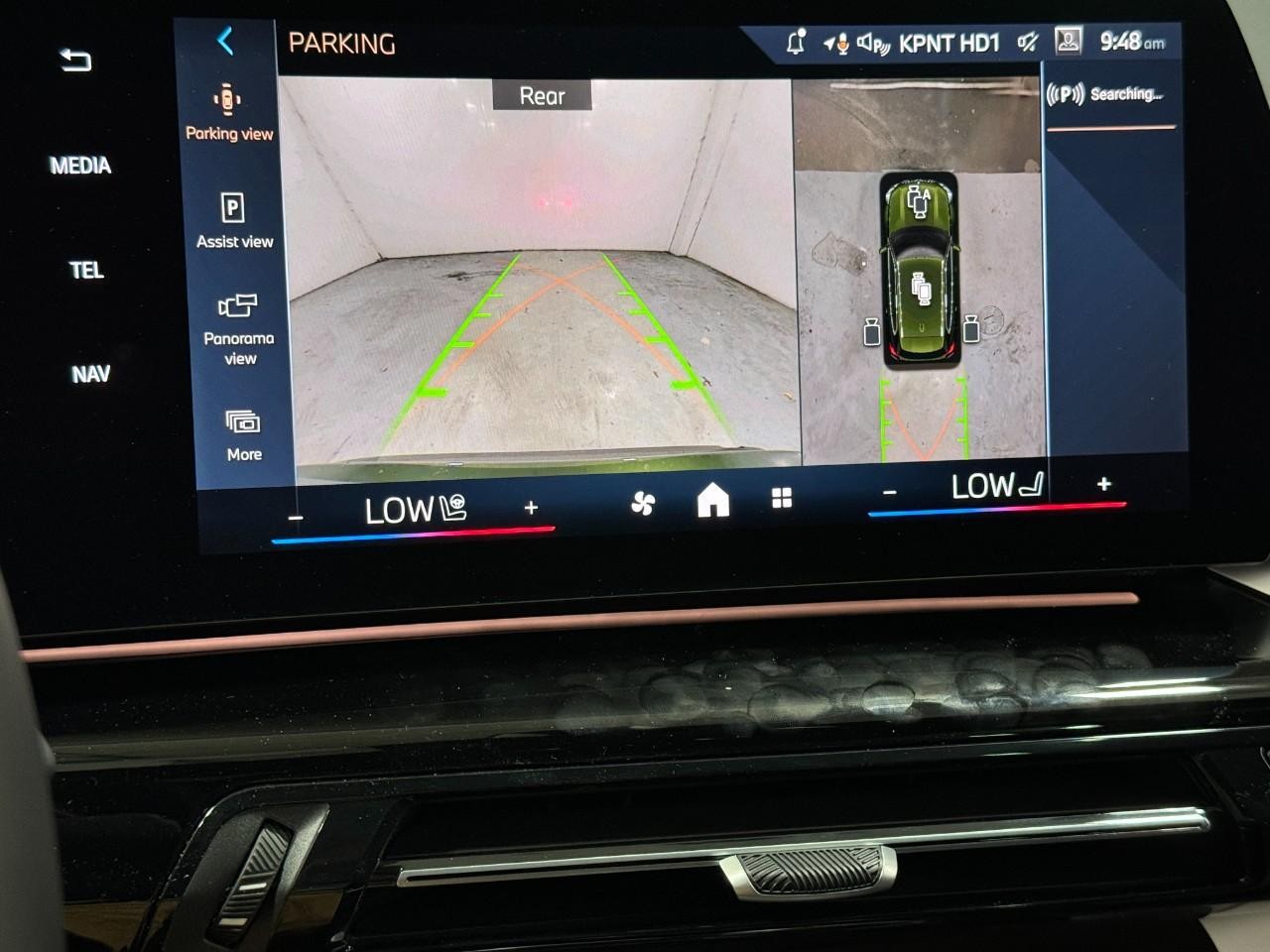 BMW X1 Vehicle Full-screen Gallery Image 33