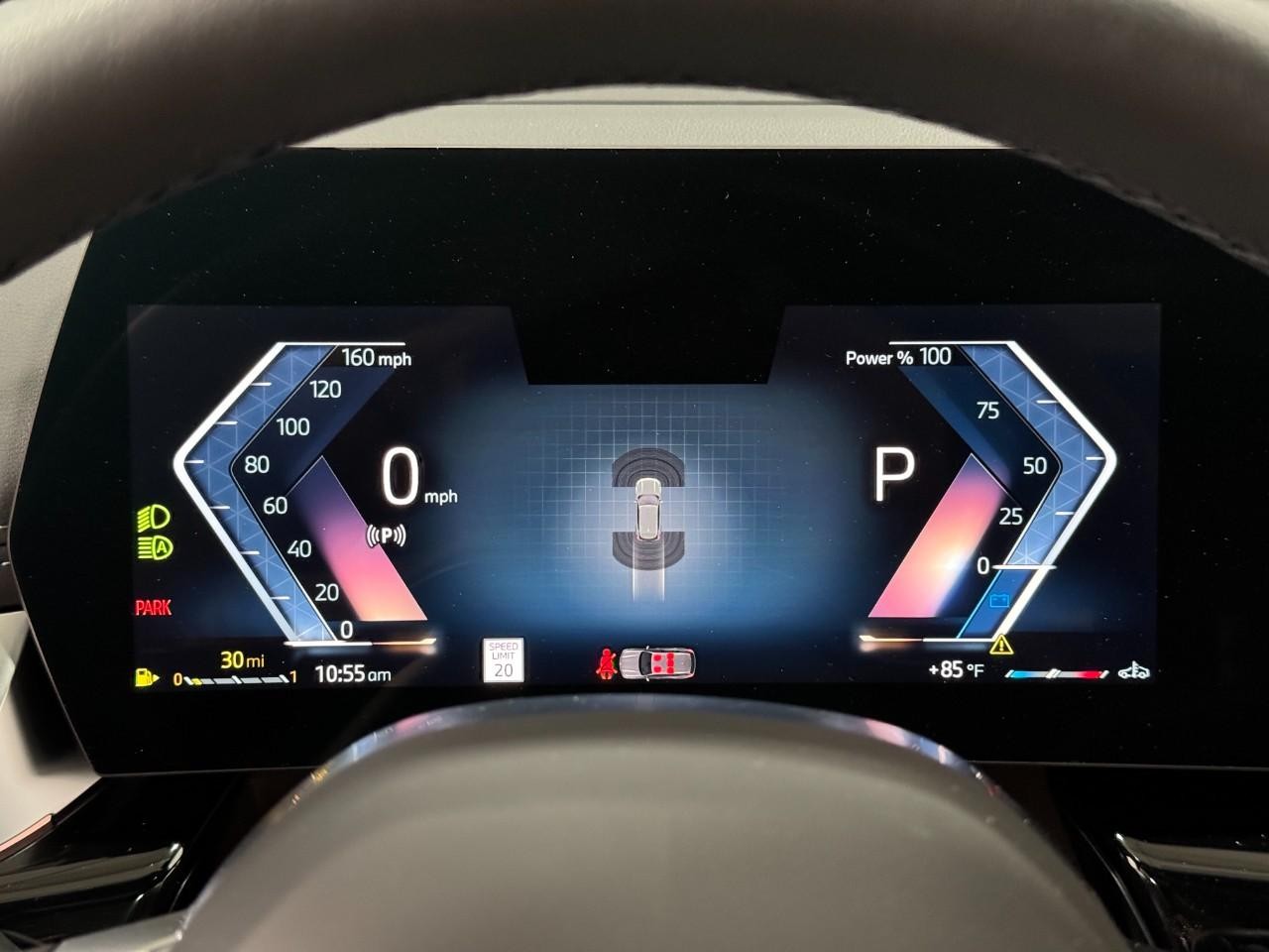 BMW X1 Vehicle Full-screen Gallery Image 32