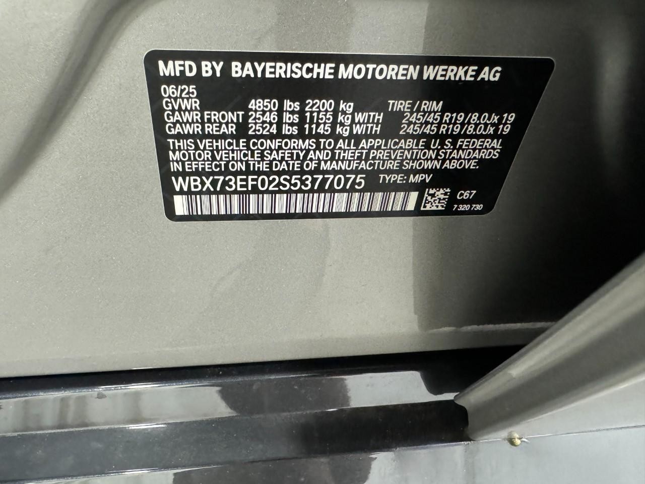 BMW X1 Vehicle Full-screen Gallery Image 34