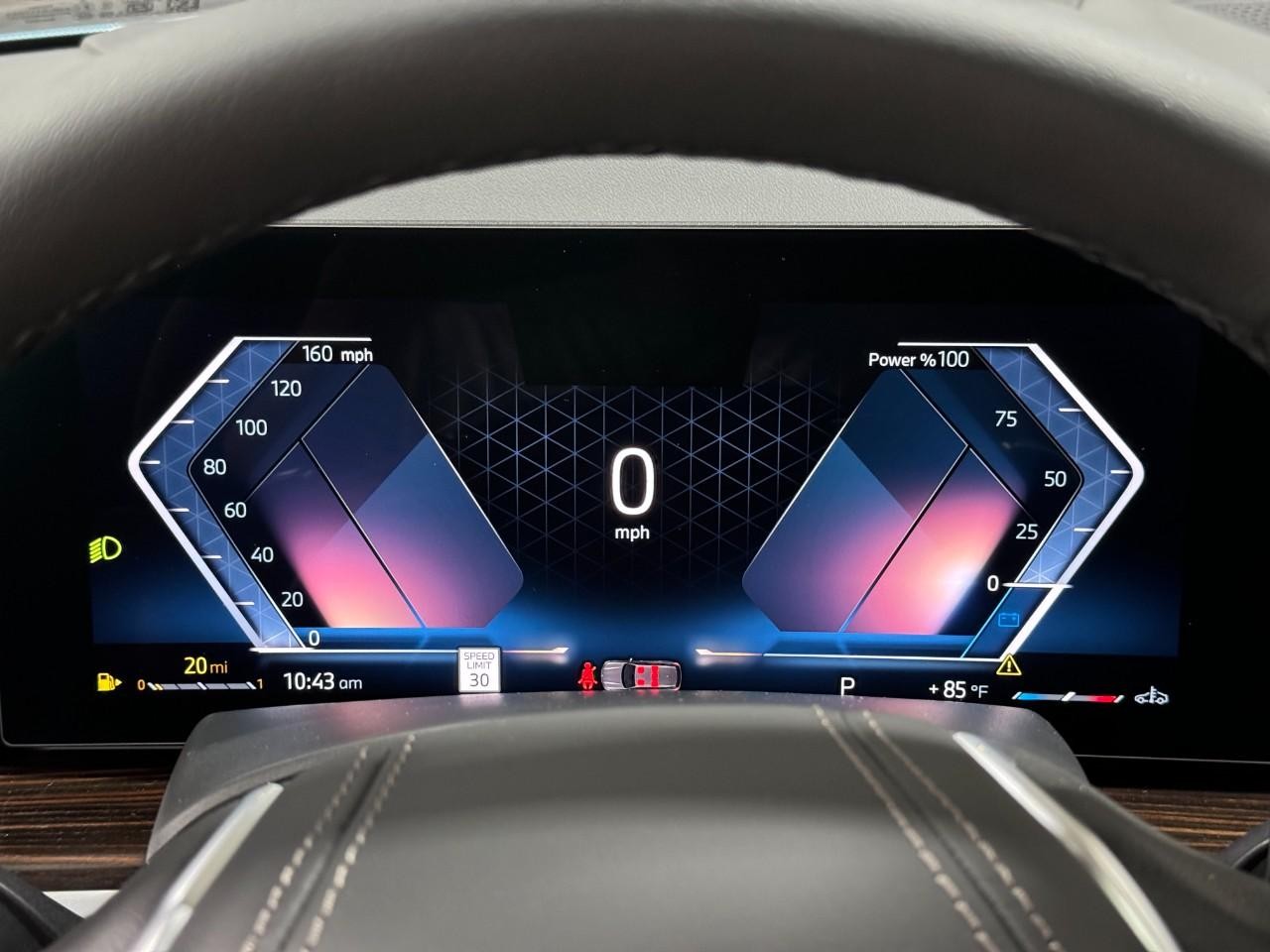 BMW X5 Vehicle Full-screen Gallery Image 34