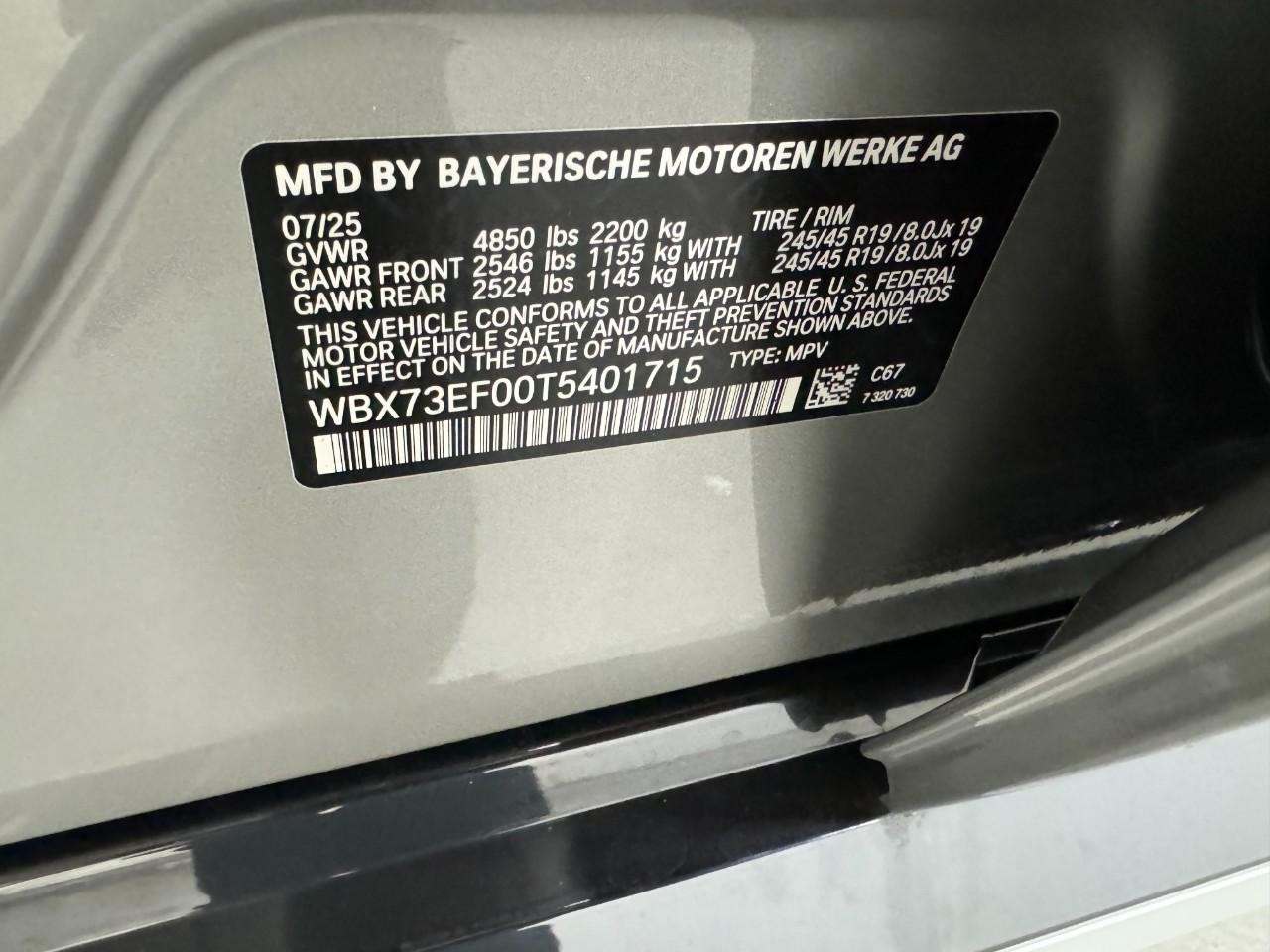 BMW X1 Vehicle Full-screen Gallery Image 33