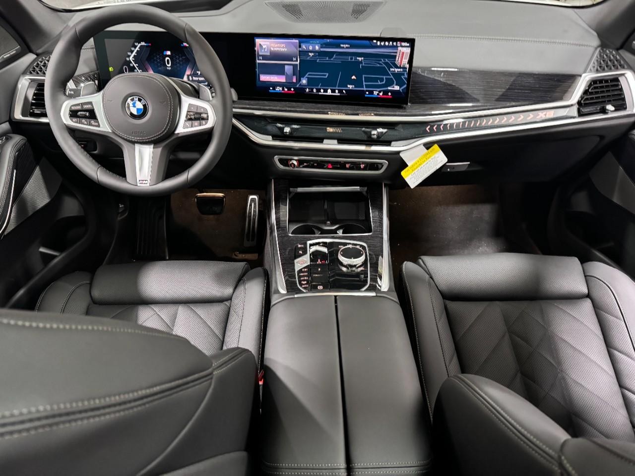 BMW X5 Vehicle Full-screen Gallery Image 12