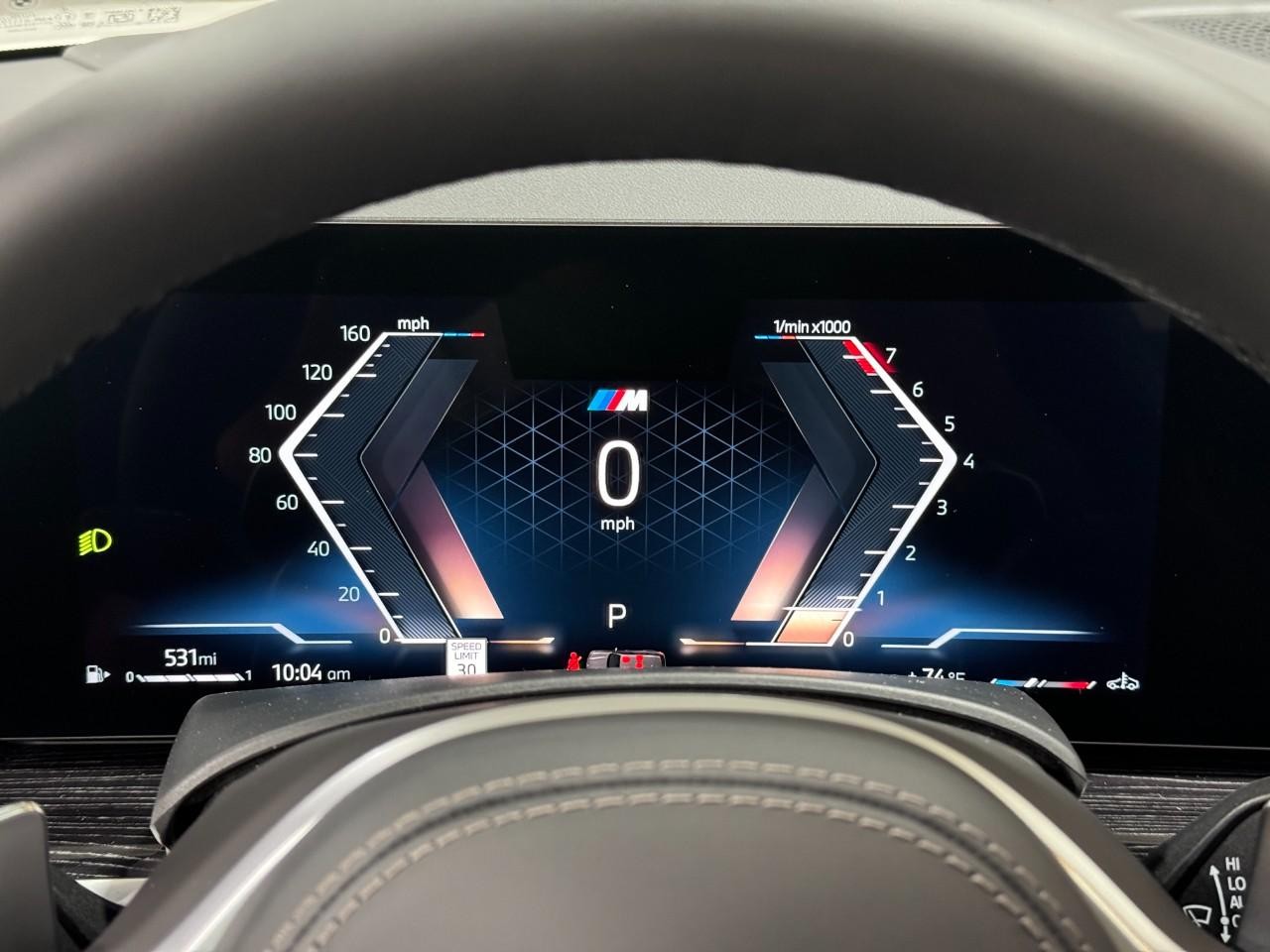 BMW X5 Vehicle Full-screen Gallery Image 33