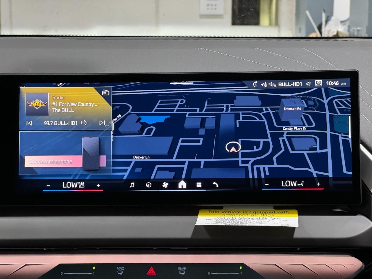 BMW X3 Vehicle Full-screen Gallery Image 14