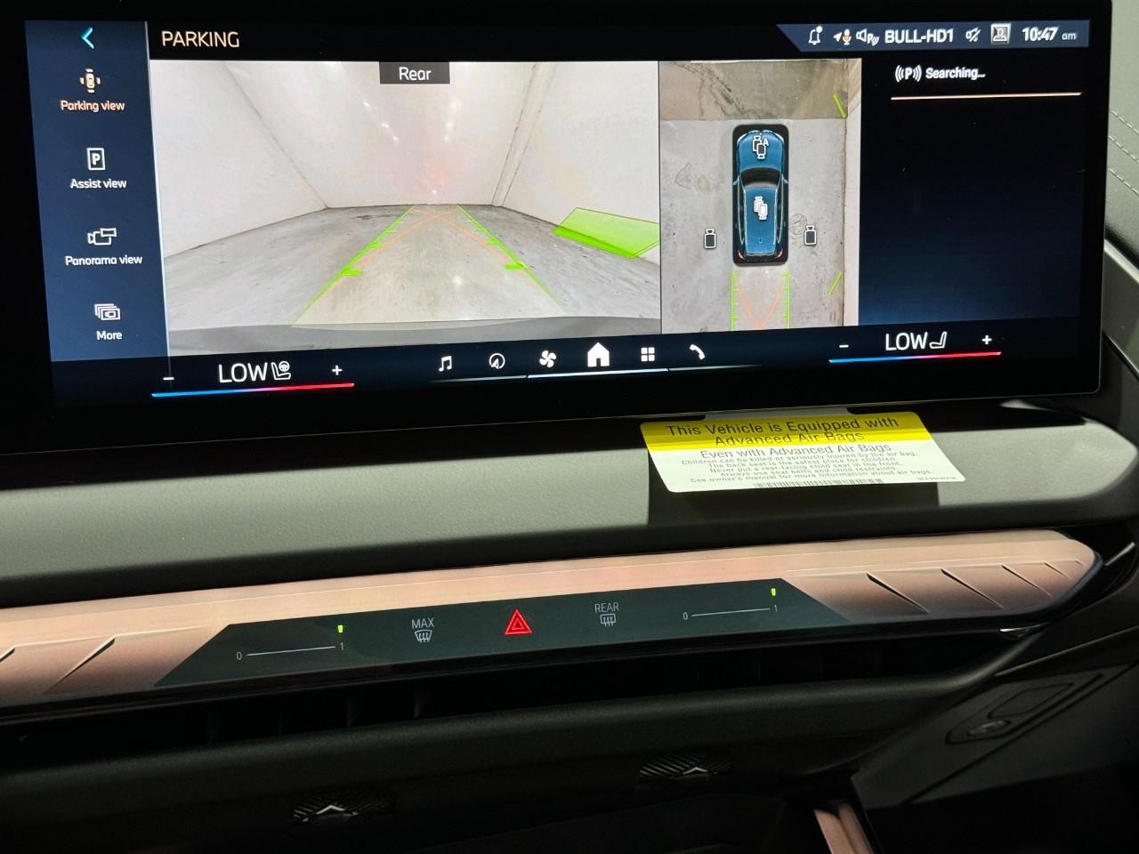 BMW X3 Vehicle Full-screen Gallery Image 31