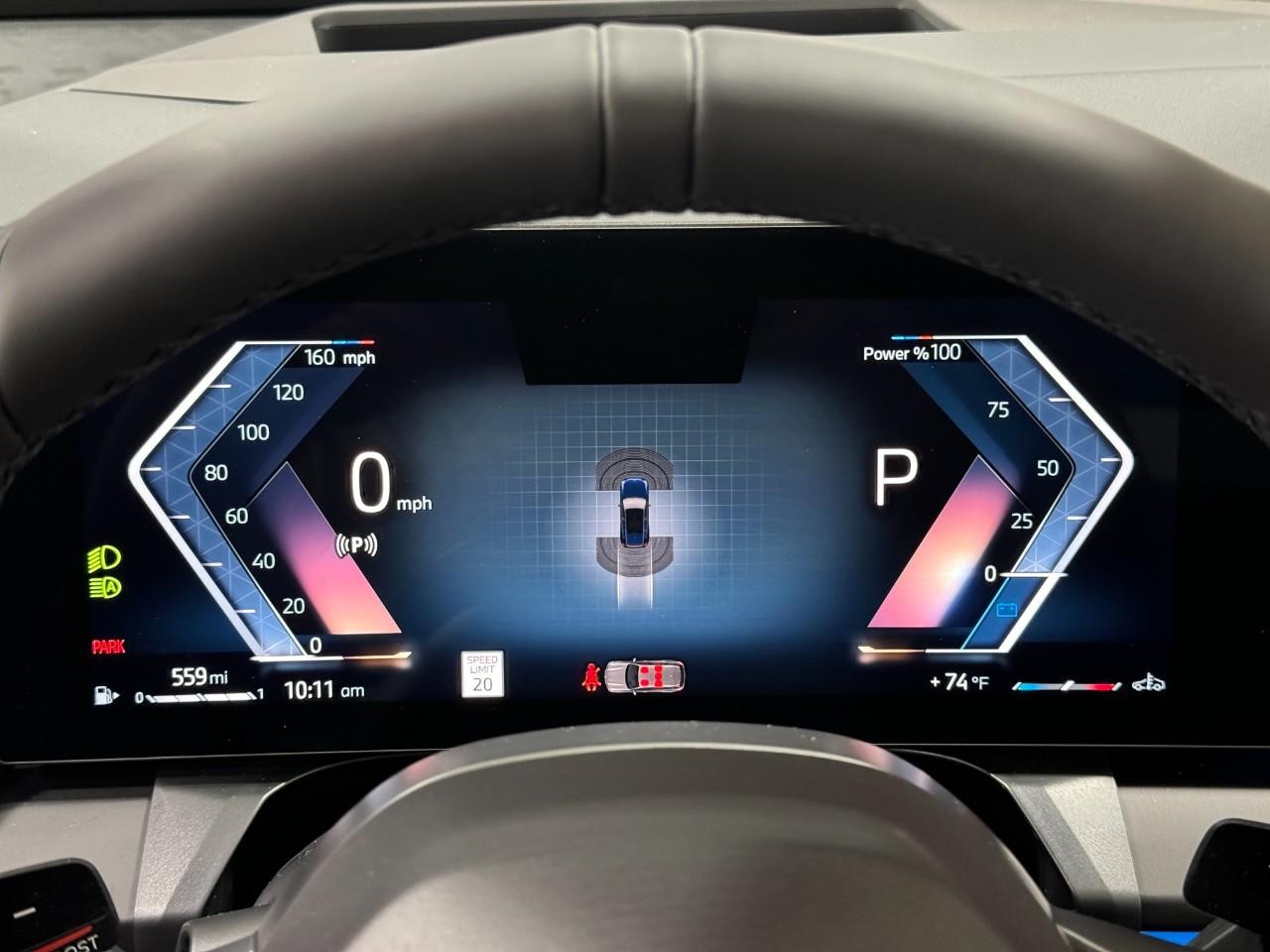 BMW X3 Vehicle Full-screen Gallery Image 32