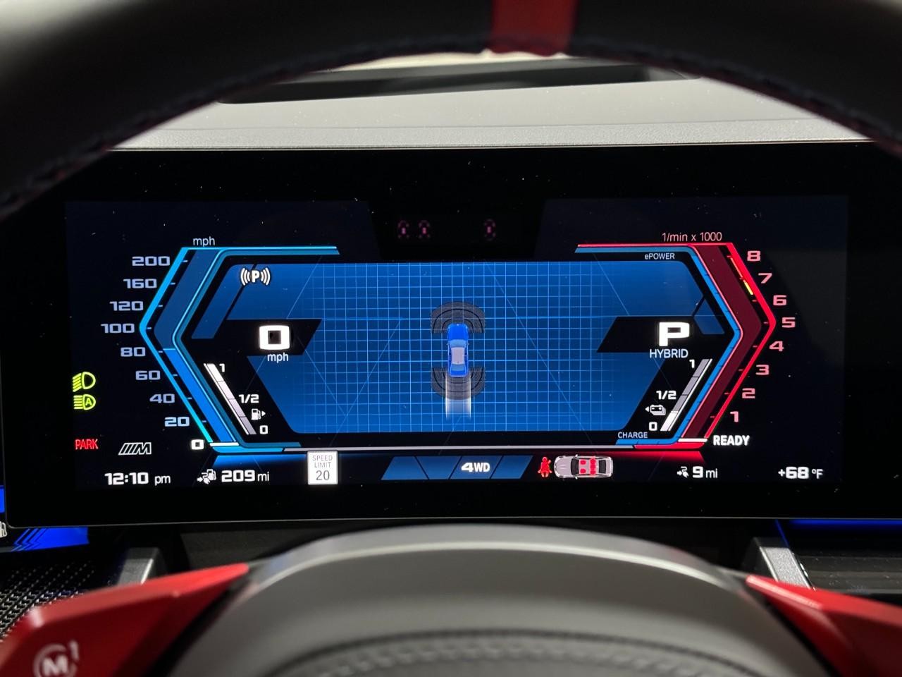 BMW M5 Vehicle Full-screen Gallery Image 31