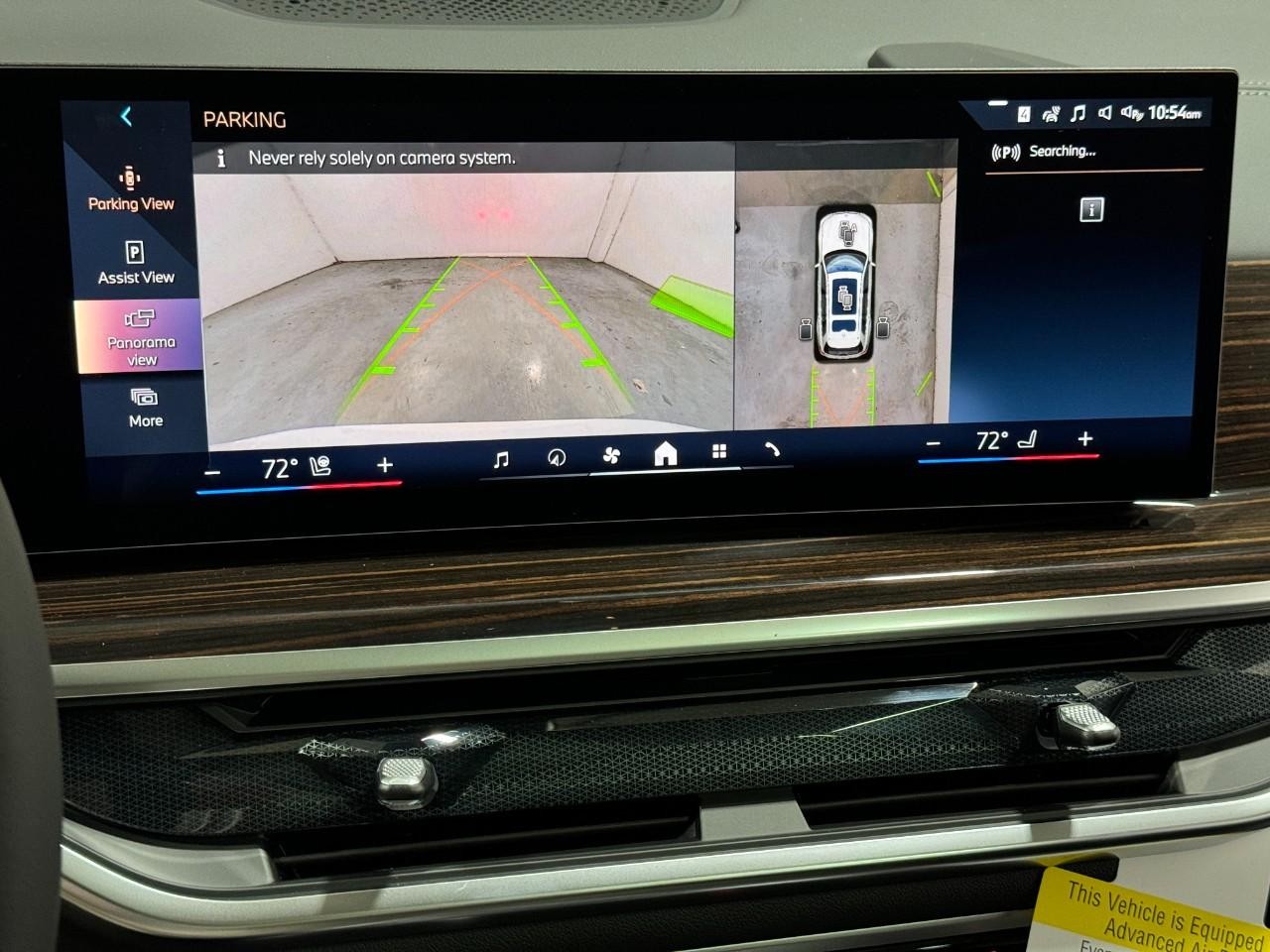 BMW X7 Vehicle Full-screen Gallery Image 38