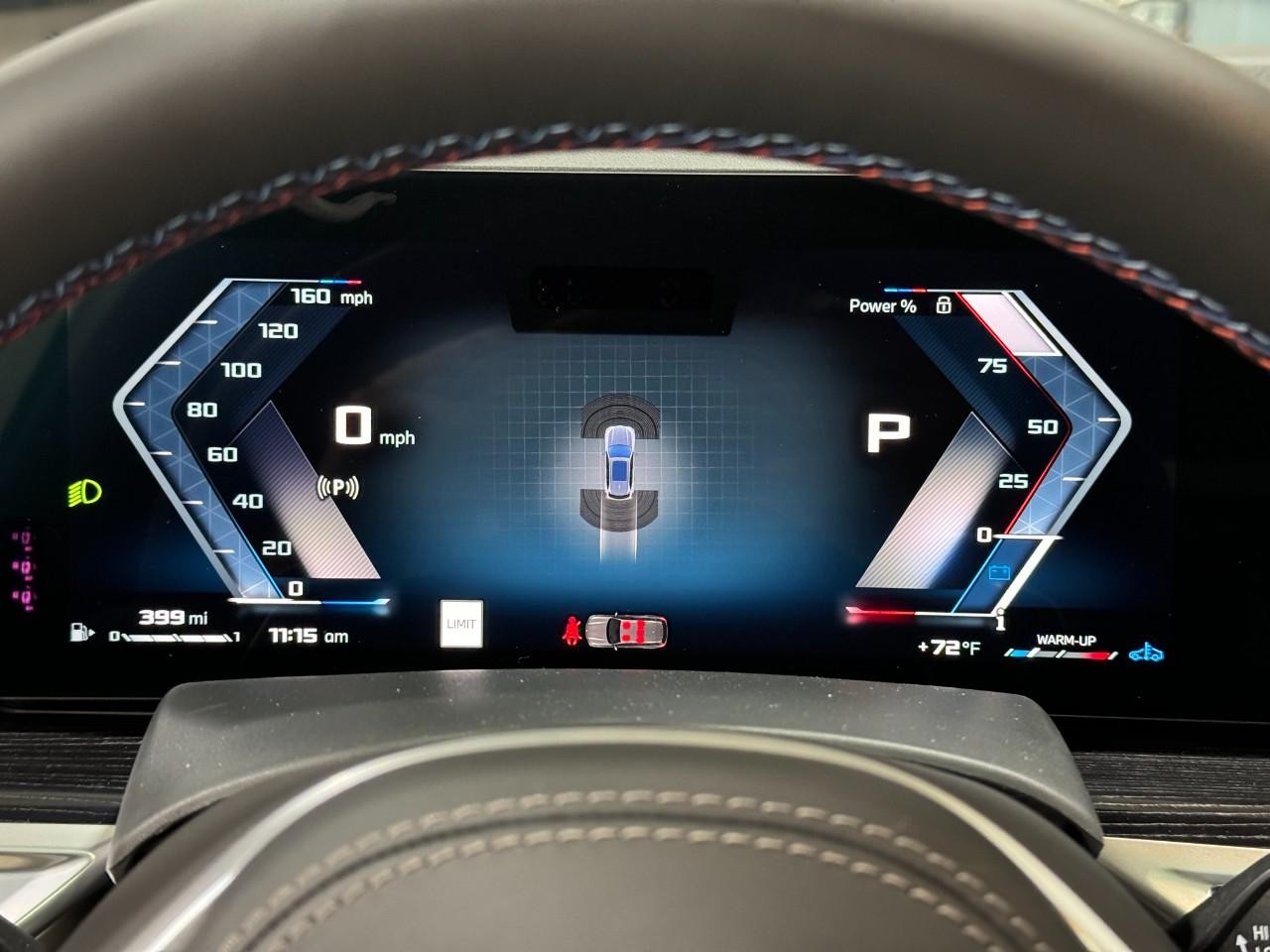 BMW X5 Vehicle Full-screen Gallery Image 34